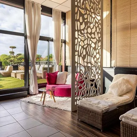 Western Centre Ξενοδοχείο Τιονβίλ