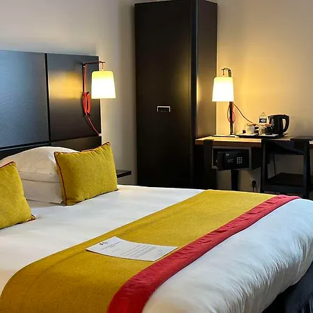Western Centre Hotel *