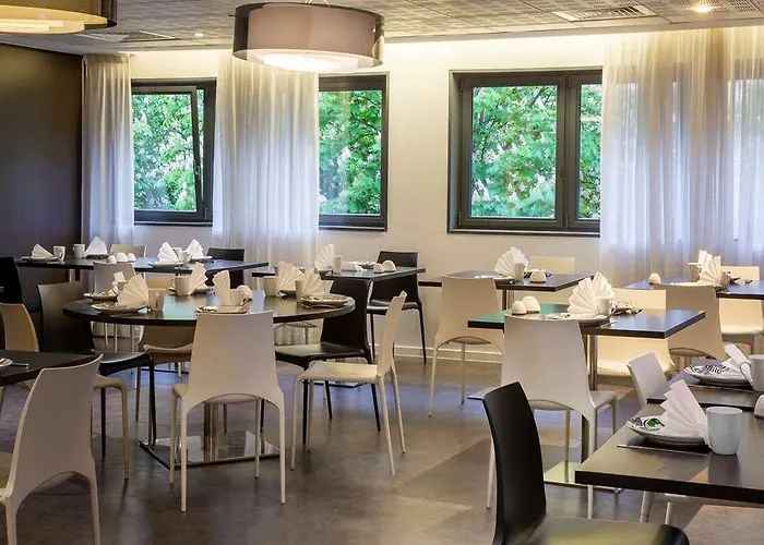 Western Centre Hotel