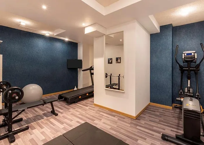 Hotel Western Centre *